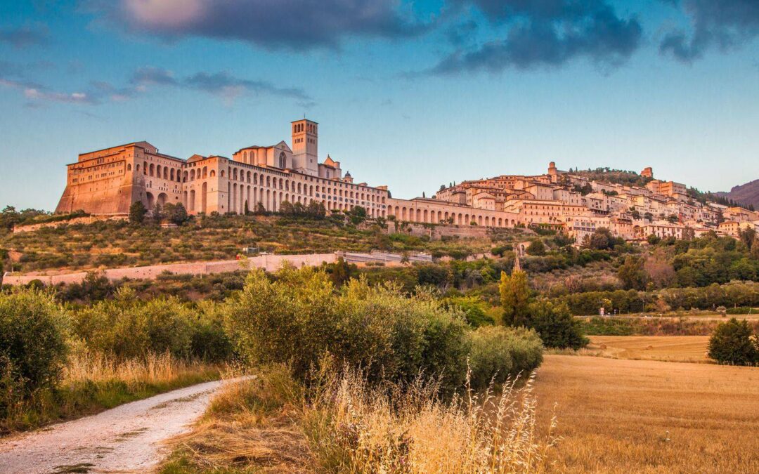 AGOSTO in Agriturismo con ristorante e piscina ad Assisi!
