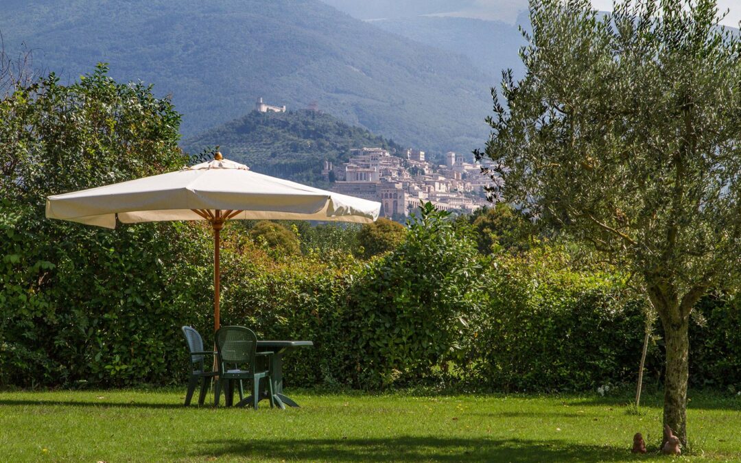Offerta WEEKEND ad Assisi in Agriturismo con Ristorante e Piscina!