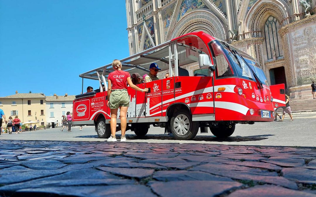 Tour in City Bus per famiglie in Umbria e Toscana – Martinelli Servizi Turistici
