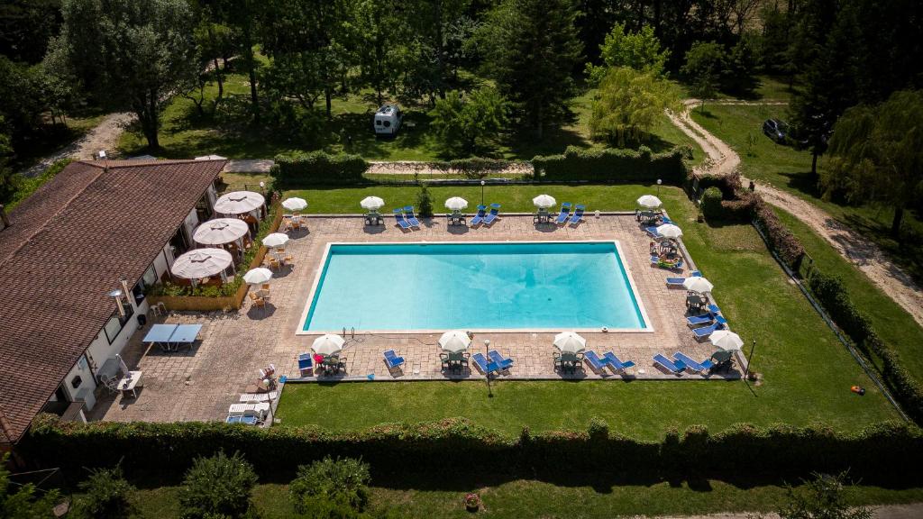 AGOSTO in Agriturismo e Campeggio con Piscina in Umbria